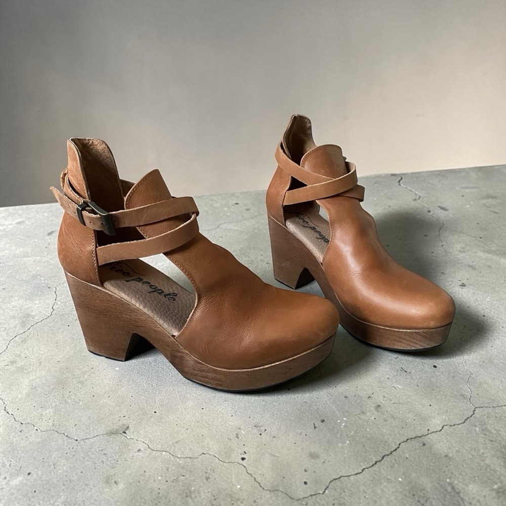 Free People Platform Clog Size 8.5 EU 39 Brown Leather Ankle Strap Chunky Heel